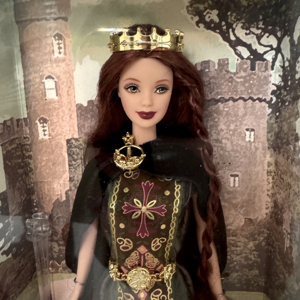 2001 vintage Barbie Princess of Ireland Doll, new collector edition